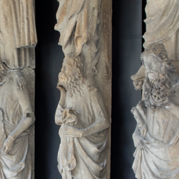 Originale Figuren des Fürstenportals (c) Diözesanmuseum / Ludmilla Kvapilova Originale Figuren des Fürstenportals